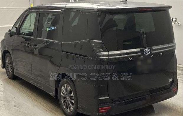 Toyota Voxy 2023 Black