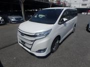 Toyota Noah 2021 Pearl for sale