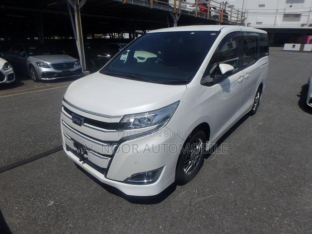 Toyota Noah 2021 Pearl