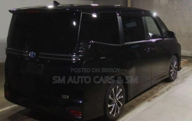 Toyota Voxy 2022 Black