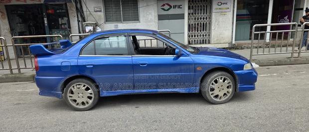 Mitsubishi Lancer 2002 Blue