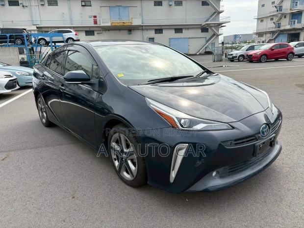 Toyota Prius 2021