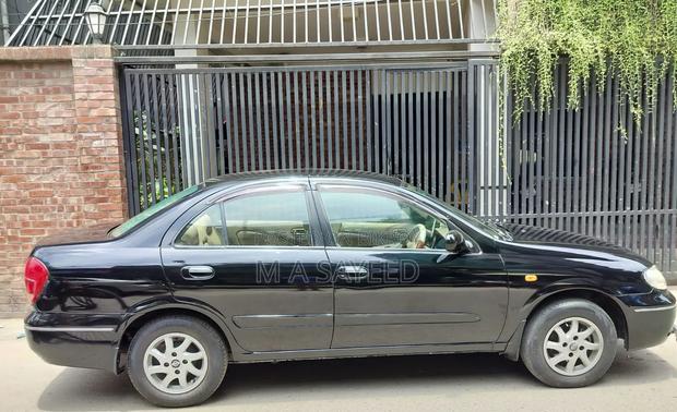 Nissan Sunny B15 Sedan 1.3 2004 Black