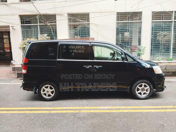 Toyota Noah 2005 Black