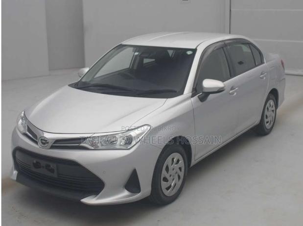 Toyota Axio 2022 Silver