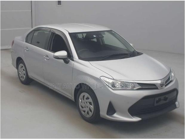 Toyota Axio 2022 Silver