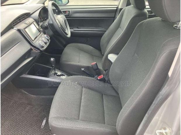 Toyota Axio 2022 Silver