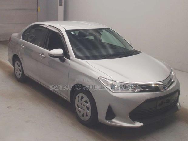 Toyota Axio 2021 Silver