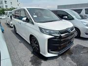 Toyota Noah 2022 Pearl for sale