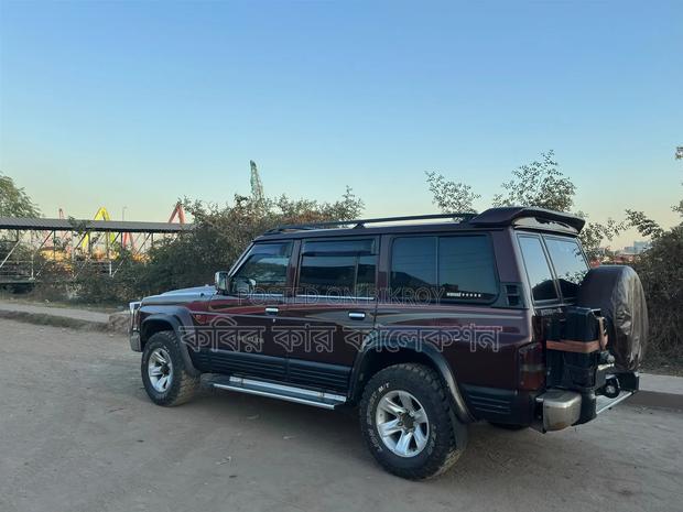 Nissan Patrol 1990 Gray