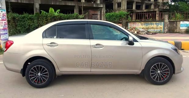 Toyota Axio 1.5 G 2WD 2012 Gold
