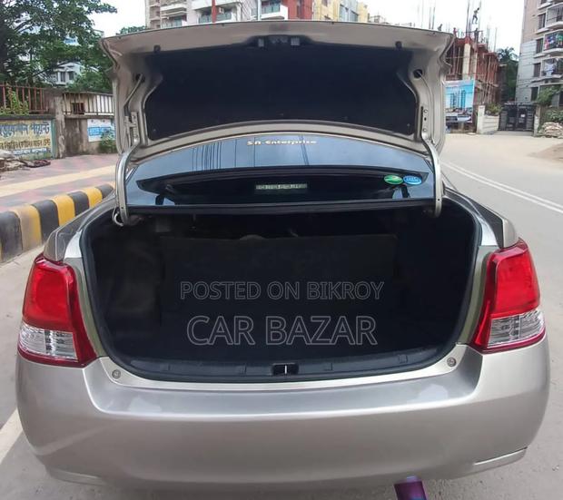 Toyota Axio 1.5 G 2WD 2012 Gold