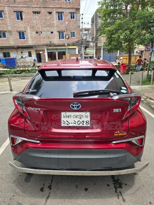 Toyota C-HR 2017 Red