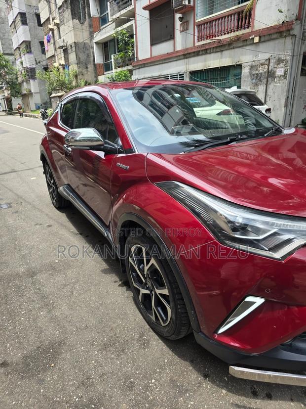 Toyota C-HR 2017 Red