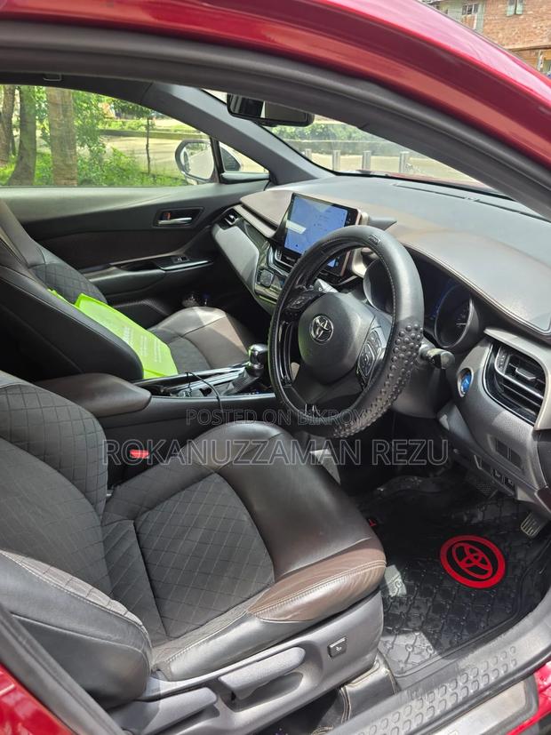Toyota C-HR 2017 Red