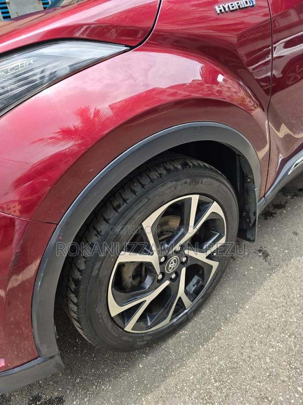 Toyota C-HR 2017 Red