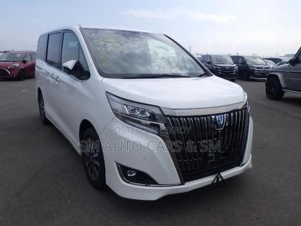 Toyota Esquire 1.8 FWD Hybrid (7 Seater) 2021 Pearl