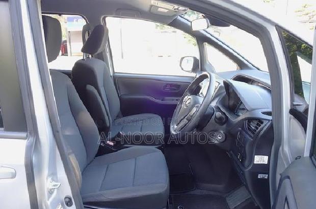 Toyota Noah 2.0 FWD (8 Seater) 2021 Silver