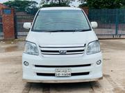 Toyota Noah 2006 Pearl for sale