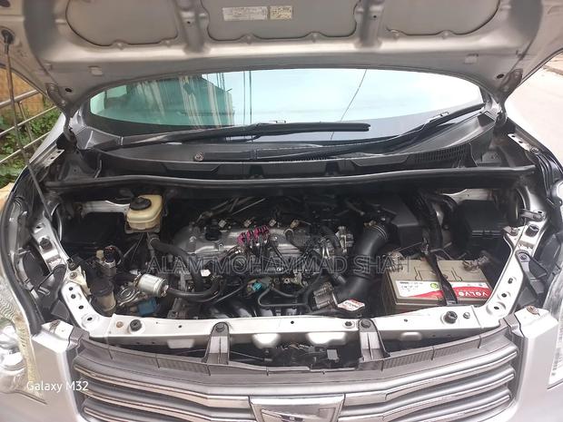 Toyota Noah 2011 Silver