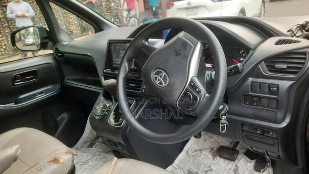 Toyota Noah 2016 Black
