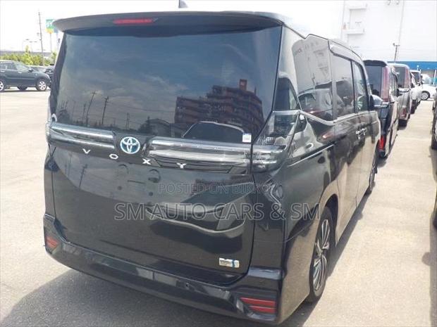Toyota Voxy 2023 Black