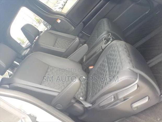 Toyota Voxy 2023 Pearl