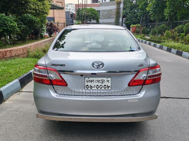 Toyota Premio 1.5 FWD 2016 Silver