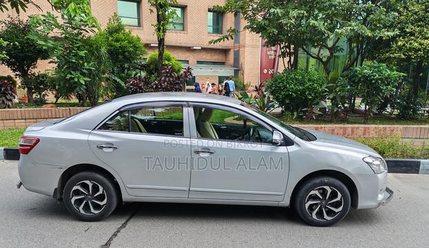 Toyota Premio 1.5 FWD 2016 Silver