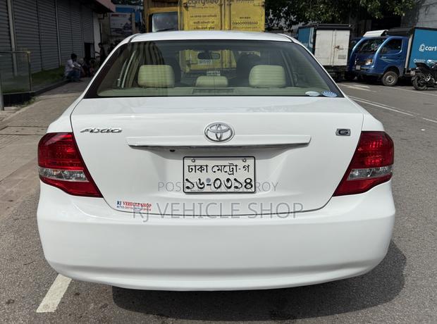 Toyota Axio 1.5 G 2WD 2011 White