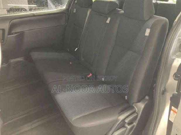 Toyota Noah 2.0 FWD (8 Seater) 2021 Silver