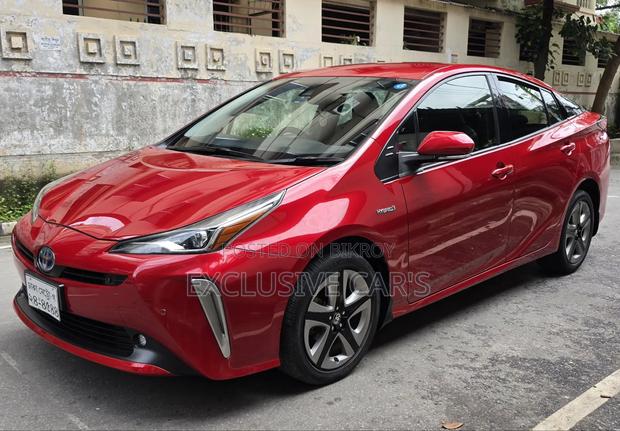 Toyota Prius 2019 Red