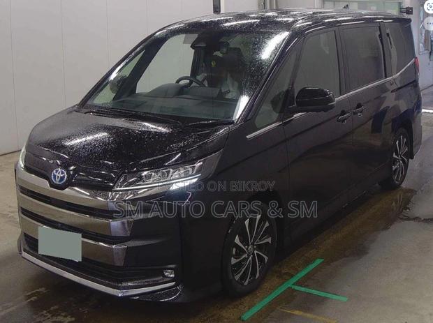 Toyota Noah 2022 Black
