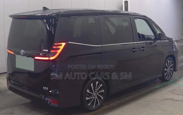 Toyota Noah 2022 Black