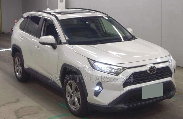 Toyota RAV4 2021 Pearl