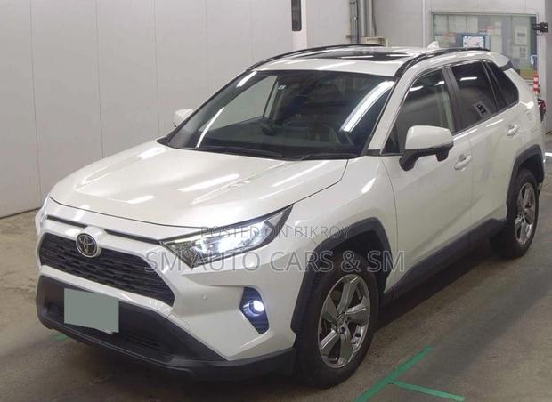 Toyota RAV4 2021 Pearl