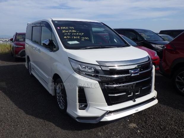 Toyota Noah 2021 Pearl