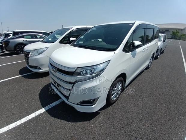 Toyota Noah 2021 Pearl