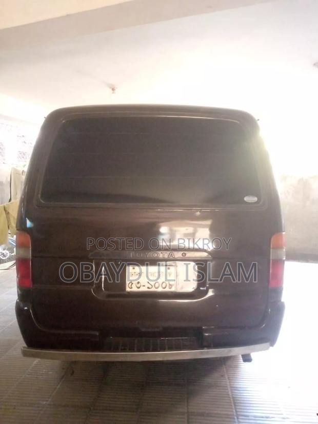 Toyota Grand HiAce 2002 Blue