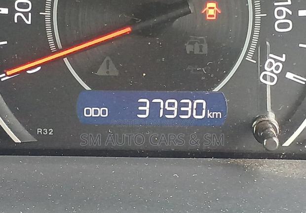 Toyota Noah 2.0 FWD (7 Seater) 2021 Pearl