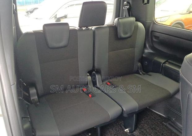 Toyota Noah 2.0 FWD (7 Seater) 2021 Pearl