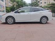 Toyota Prius 2018 Pearl for sale