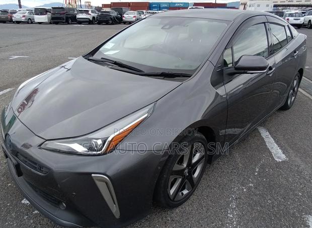 Toyota Prius 2021 Gray