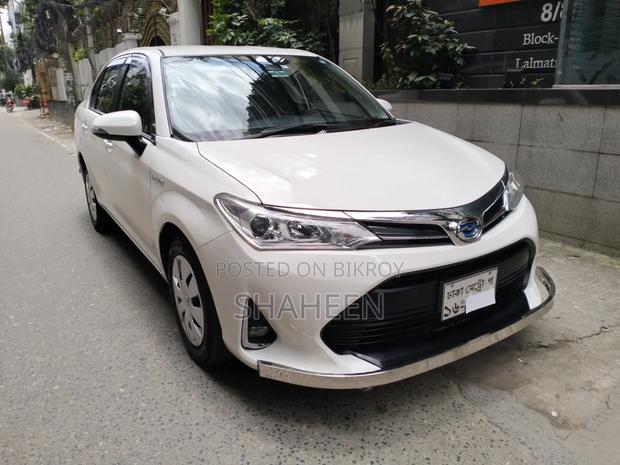 Toyota Axio 1.5 Hybrid 2WD 2018 White
