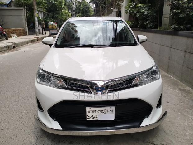 Toyota Axio 1.5 Hybrid 2WD 2018 White