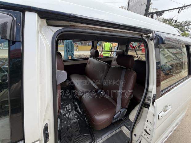 Toyota Noah 2003 Pearl