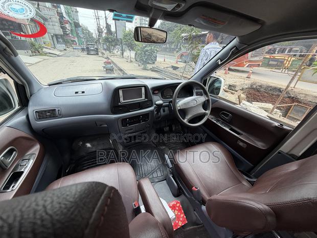 Toyota Noah 2003 Pearl