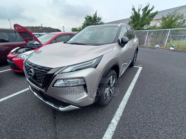 Nissan X-Trail 2024 Beige
