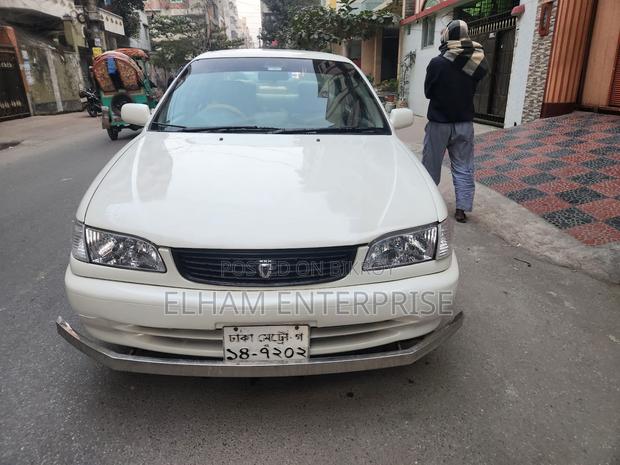 Toyota Corolla Automatic 1997 White