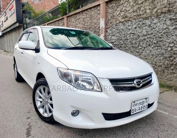 Toyota Corolla Fielder 1.5 Petrol FWD 2011 White